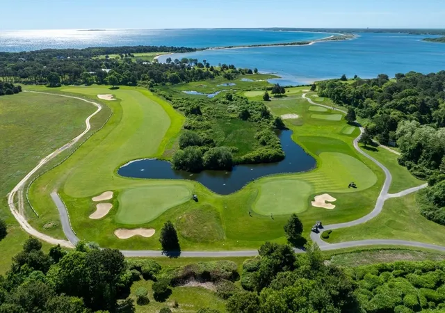 4th image of 7 Overview Lane, Oak Bluffs, MA 02557 | MLS# 73503350
