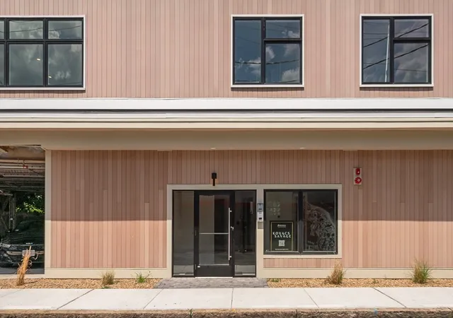 Homes for sale in Winthrop, MA | 140 Shirley Street #250, Winthrop, MA 02152 | MLS# 73542361