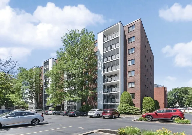 1st image of 28 Ninth #608, Medford, MA 02155 | MLS# 73553786