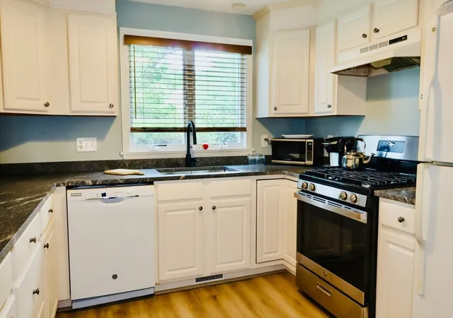 Photo 3 of Condo for sale at 15 Classic Cir #15, Mashpee, MA 02649 | MLS# 73568721 | Listing updated on 2026-09-09