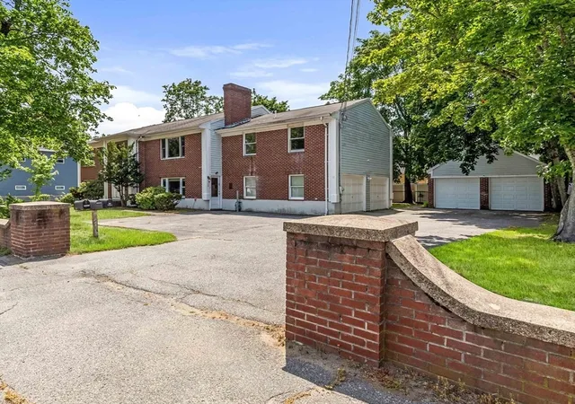 1st image of 11 Main St, Wilmington, MA 01887 | MLS# 73565060