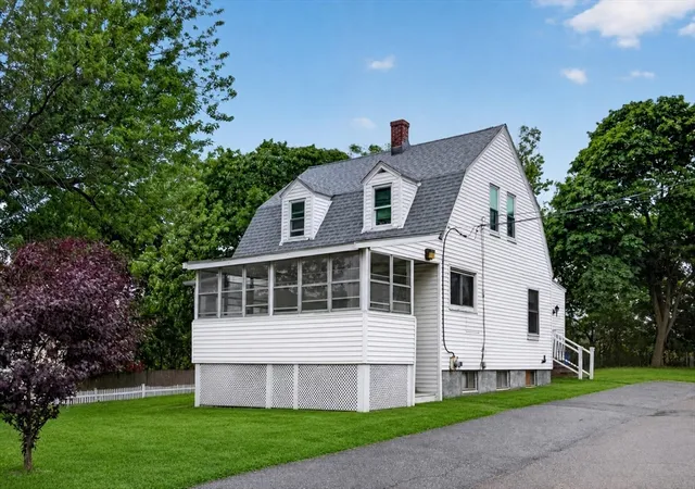 1st image of 130 Dale St, Revere, MA 02151 | MLS# 73557587