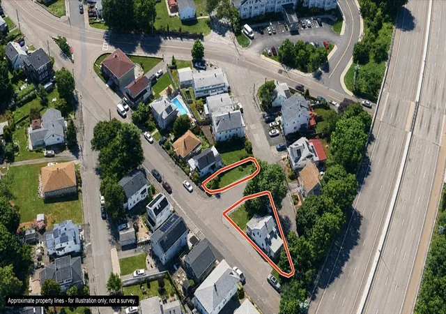 24th image of 130 Dale St, Revere, MA 02151 | MLS# 73557587