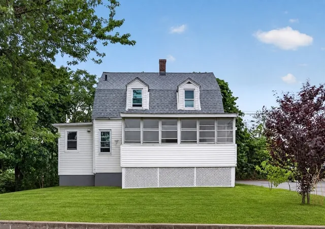 2nd image of 130 Dale St, Revere, MA 02151 | MLS# 73557587