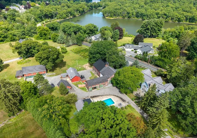2nd image of 11 Marbleridge Rd, North Andover, MA 01845 | MLS# 73560752
