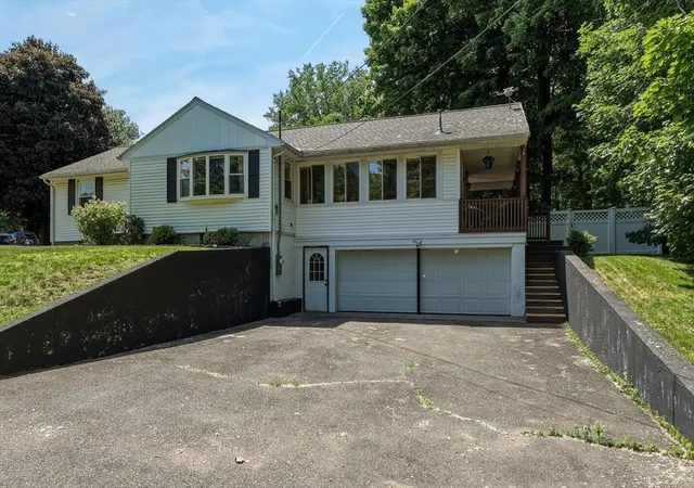 Homes for sale in Agawam, MA | 75 Clematis Rd, Agawam, MA 01001 | MLS# 73535633