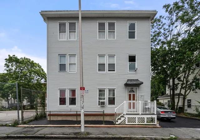 Photo 2 of Sale Pending at 122 Piedmont St, Worcester, MA 01609 | MLS# 73540402 | Listing updated on 2026-07-22