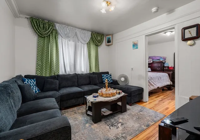 Listing Photo 4 - Condo for sale in building located at 122 Piedmont St, Worcester, MA 01609