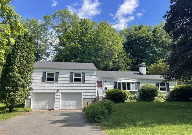 Homes for sale in Amherst, MA | 51 Jeffrey Ln, Amherst, MA 01002 | MLS# 73527005