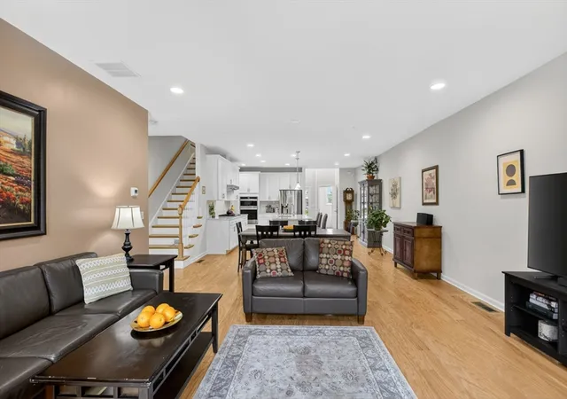 Homes for sale in Upton, MA | 87 Shannon Way #86, Upton, MA 01568 | MLS# 73524427