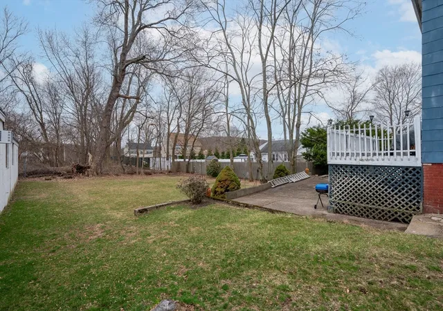 3rd image of 512 River St, Haverhill, MA 01832 | MLS# 73497848