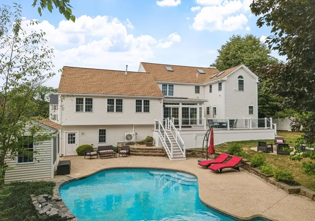 2nd image of 13 Russett Hill Rd, Haverhill, MA 01830 | MLS# 73559913