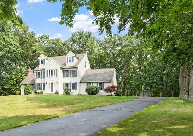 2nd image of 34 Arrowwood St, Methuen, MA 01844 | MLS# 73547531