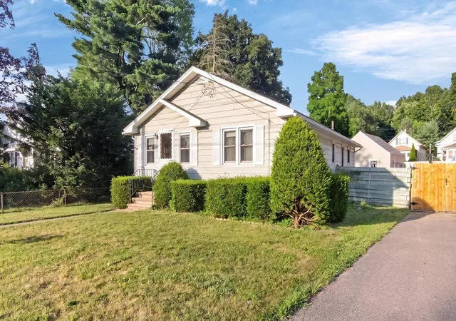Homes for sale in East Longmeadow, MA | 23 Thompson, East Longmeadow, MA 01028 | MLS# 73548975
