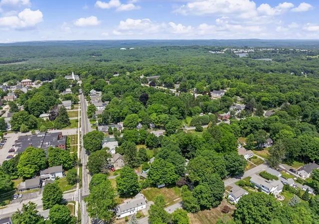 3rd image of 3 Pike St, Hopkinton, MA 01748 | MLS# 73544434