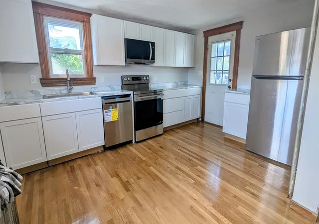 37th image of 13 Oxford St, Lynn, MA 01902 | MLS# 73557163