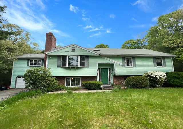 1st image of 19 Wheelhouse Cir, East Falmouth, MA 02536 | MLS# 73378230