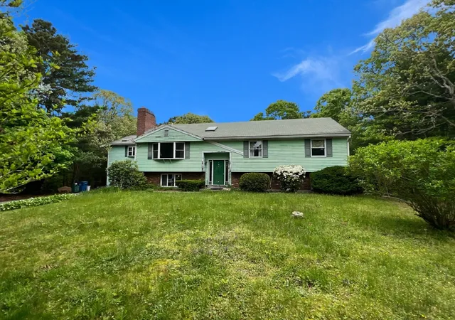 5th image of 19 Wheelhouse Cir, East Falmouth, MA 02536 | MLS# 73378230