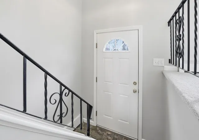4th image of 42 Bayberry Rd, Abington, MA 02351 | MLS# 73509869
