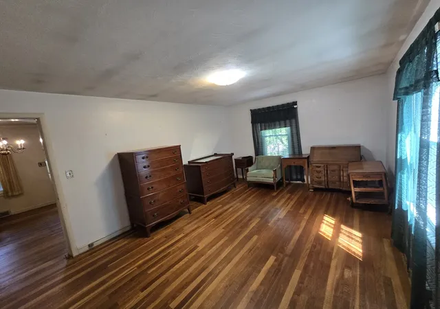 Photo 3 of Sale Pending at 43 Zenith Dr, Worcester, MA 01602 | MLS# 73569780 | Listing updated on 2026-09-15