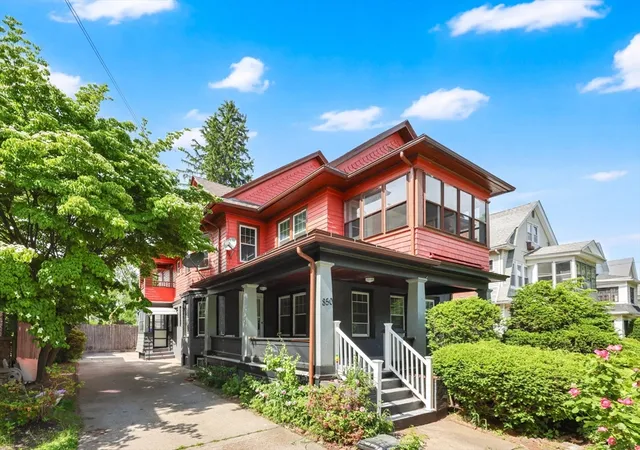 1st image of 850 852 Sumner Ave, Springfield, MA 01108 | MLS# 73534593