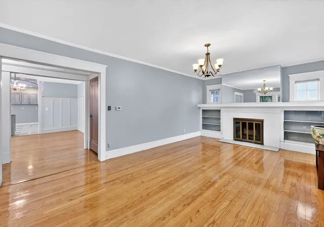 2nd image of 850 852 Sumner Ave, Springfield, MA 01108 | MLS# 73534593