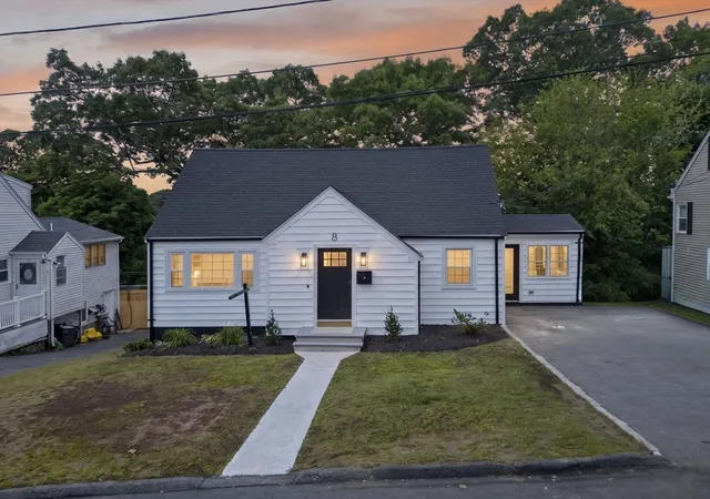 1st image of 8 Bartlett St, Peabody, MA 01960 | MLS# 73559456