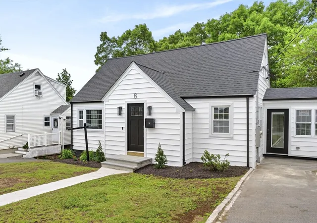 2nd image of 8 Bartlett St, Peabody, MA 01960 | MLS# 73559456