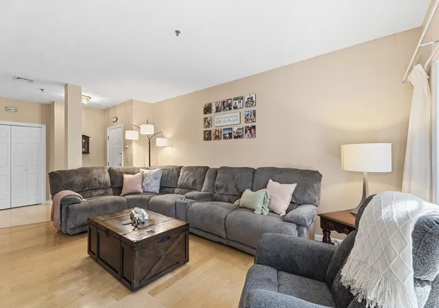 Homes for sale in Methuen, MA | 1 Riverview Blvd #1-006, Methuen, MA 01844 | MLS# 73542257