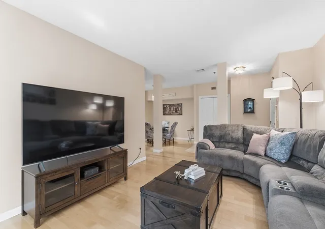 4th image of 1 Riverview Blvd, Methuen, MA 01844