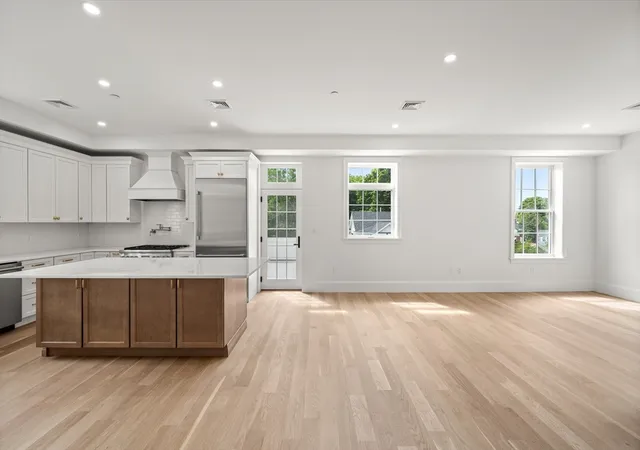 Homes for sale in Marblehead, MA | 64 Pleasant Street #B, Marblehead, MA 01945 | MLS# 73544631