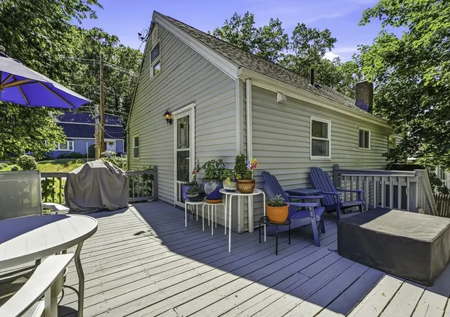 Homes for sale in Hudson, MA | 106 Causeway St, Hudson, MA 01749 | MLS# 73537321