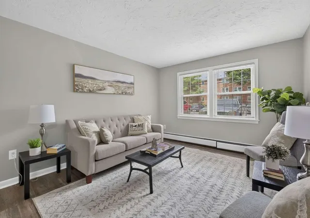 4th image of 272 Pearl Street #8, Gardner, MA 01440 | MLS# 73560930