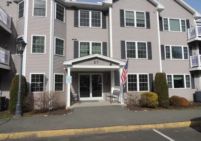 Homes for sale in Amherst, MA | 28 Greenleaves Dr #822, Amherst, MA 01002 | MLS# 73491662