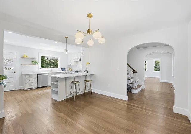 5th image of 128 Watson Rd, Belmont, MA 02478 | MLS# 73533015