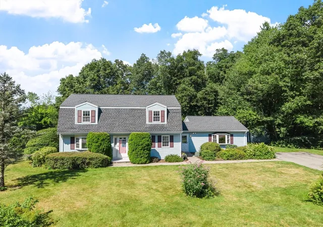 1st image of 11 Chase Crescent, Merrimac, MA 01860 | MLS# 73559442
