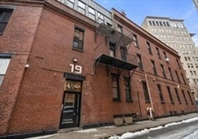 Homes for sale in Boston, MA | 13-19 Stanhope Street #3C, Boston, MA 02116 | MLS# 73515619