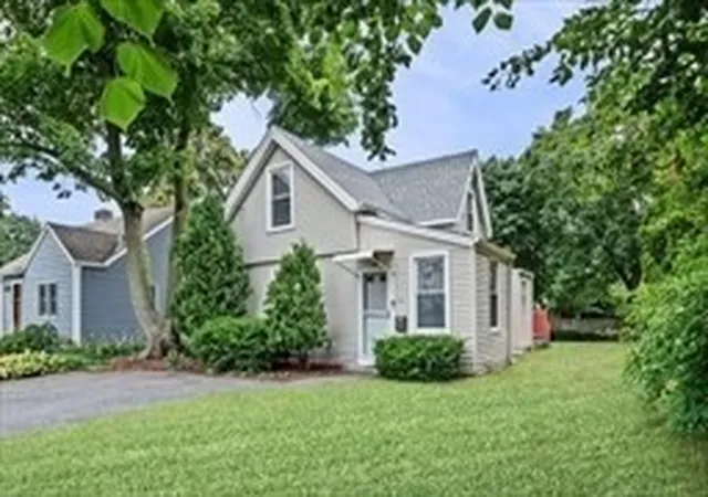 2nd image of 26 Central Street, Nahant, MA 01908 | MLS# 73563307