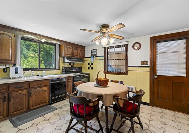 Photo 4 of Single family home for sale at 96 Loring Ave, Winchester, MA 01890 | MLS# 73561829 | Listing updated on 2026-08-22