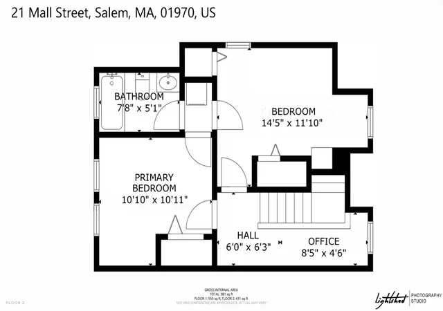 2nd image of 21 Mall St, Salem, MA 01970