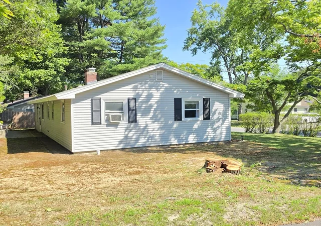 3rd image of 41 Anderson Rd, Framingham, MA 01701 | MLS# 73565921