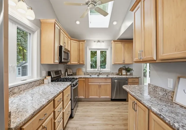 5th image of 82 Central St, Andover, MA 01810 | MLS# 73553175