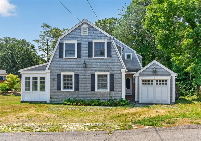 4th image of 51 Davis St, Tisbury, MA 02568 | MLS# 73543902