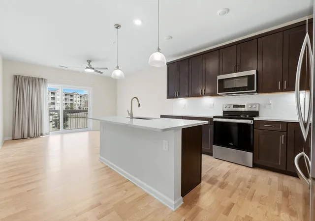 2nd image of 260 Martins Landing Way #202, North Reading, MA 01864 | MLS# 73561792