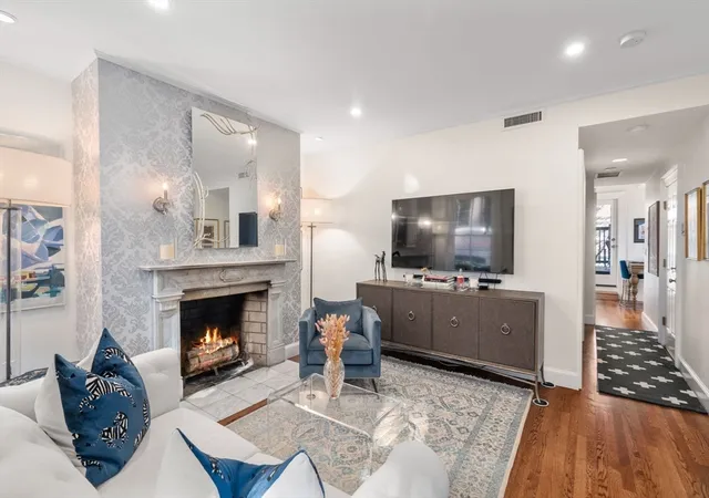 Homes for sale in Boston, MA | 58 Temple Street #3, Boston, MA 02114 | MLS# 73505649