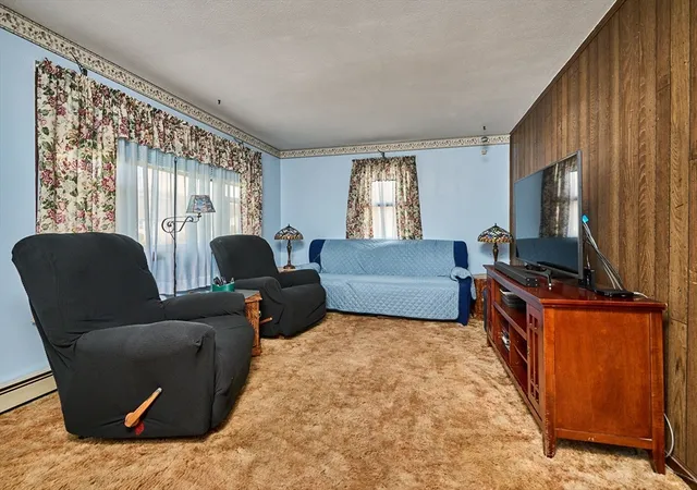 Homes for sale in Easthampton, MA | 50 Phelps St, Easthampton, MA 01027 | MLS# 73506460