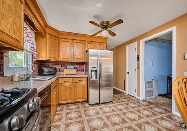 Homes for sale in Easthampton, MA | 50 Phelps St, Easthampton, MA 01027 | MLS# 73506460