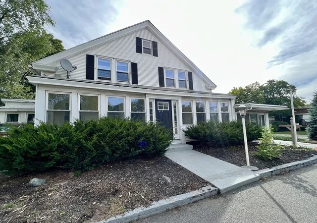 2nd image of 617 Main St, Leominster, MA 01453 | MLS# 73565068