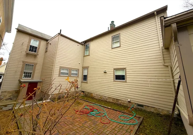 3rd image of 25 Seventh, New Bedford, MA 02740 | MLS# 73472547