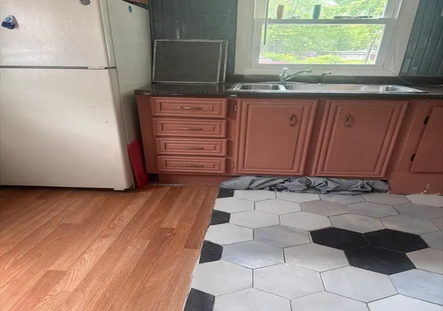 3rd image of 305 Turnpike #24, South Easton, MA 02375 | MLS# 73531810